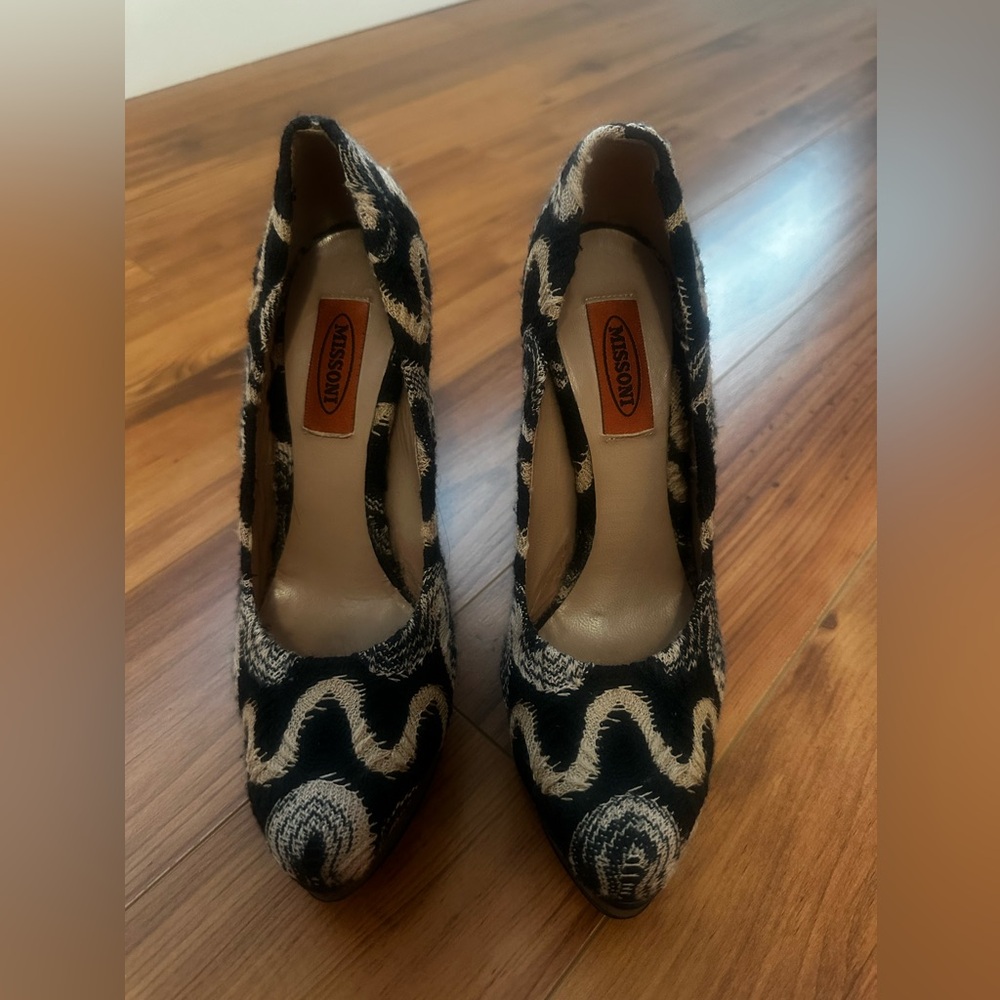 Missoni Black and Tan platform Pumps